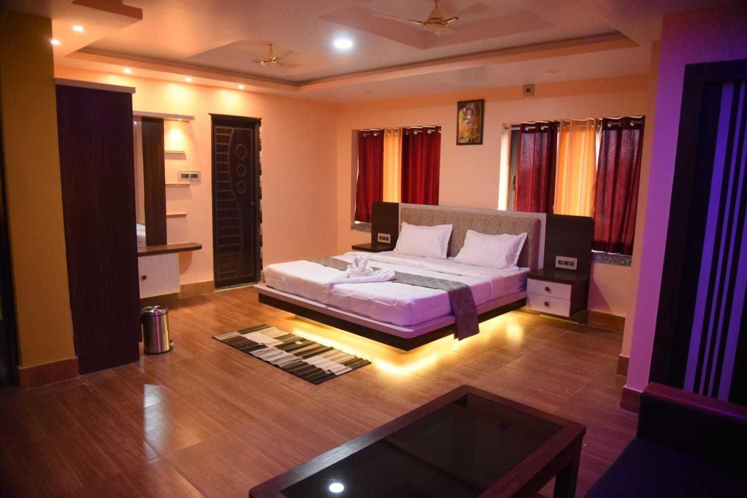 Oyo Hotel Tulusi Inn Bolpur Exteriör bild